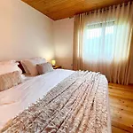 Domacinstvo Paprica Tjentiste Holiday home