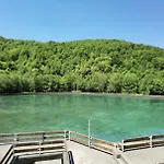 Holiday home Domacinstvo Paprica Tjentiste *