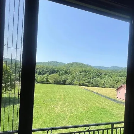 Domacinstvo Paprica Tjentiste Hébergement de vacances