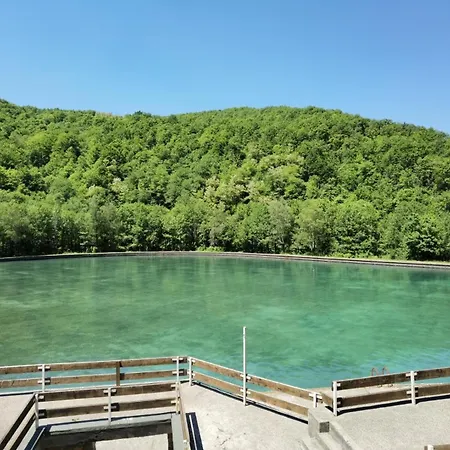 Ferienhaus Domacinstvo Paprica Tjentiste *