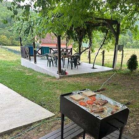 Prázdninový dům Domacinstvo Paprica Tjentiste