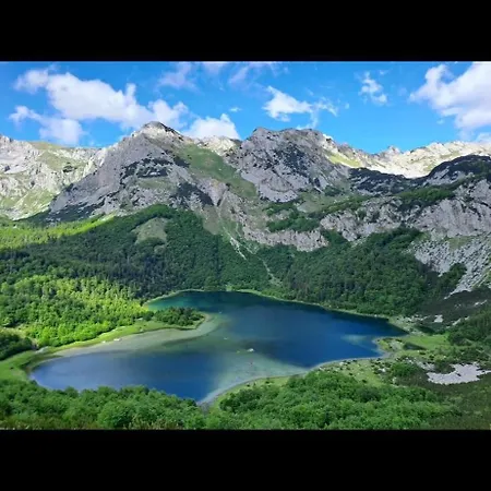 Domacinstvo Paprica Tjentiste Hébergement de vacances *