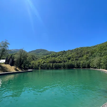 Domacinstvo Paprica Tjentiste Holiday home